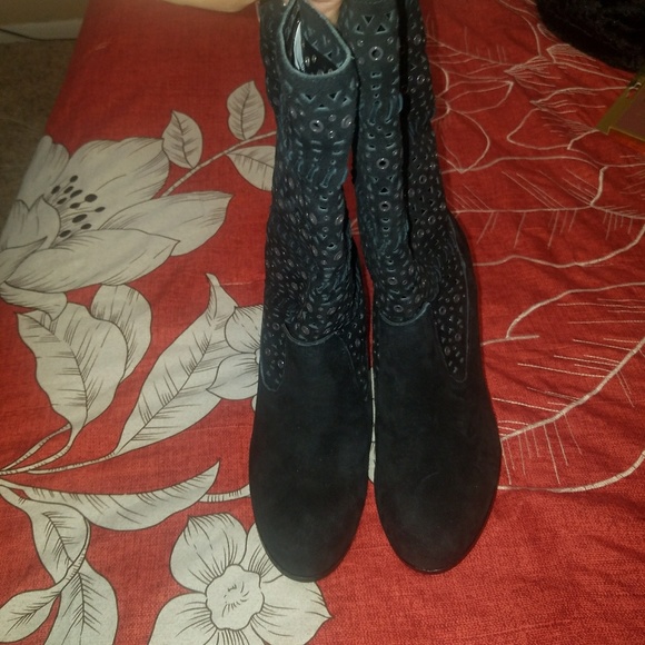 Dolce Vita boots - Picture 2 of 4